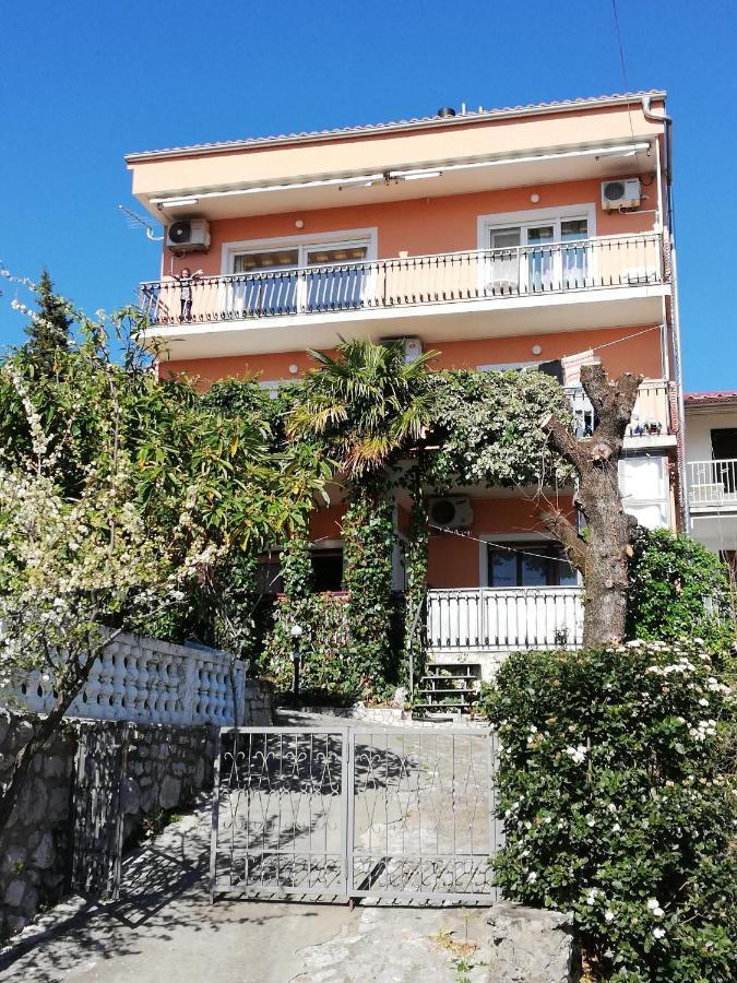 Apartmani Zafaranic Crikvenica Ngoại thất bức ảnh