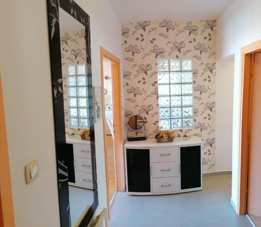 Apartmani Zafaranic Crikvenica Ngoại thất bức ảnh